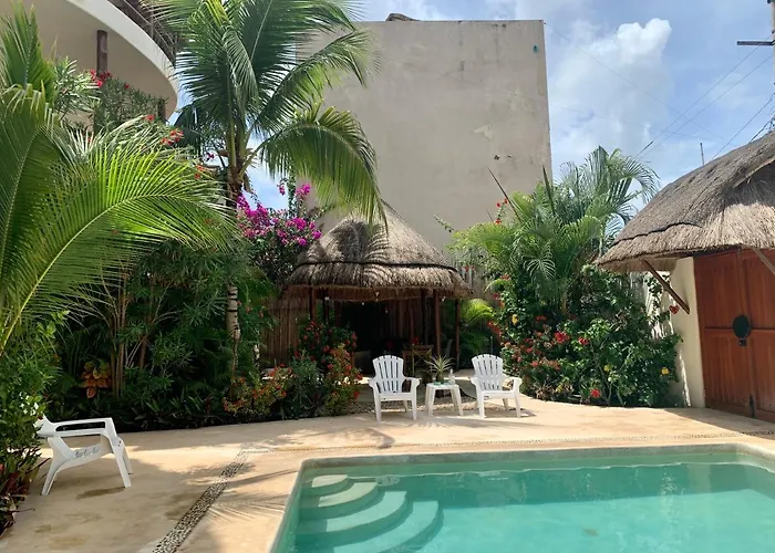 Tua Large Comfortable Pool Parking Space Apartment