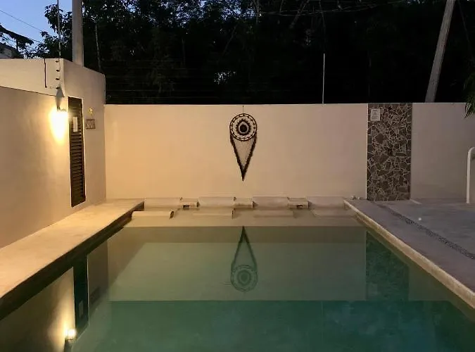 Tua Large Comfortable Pool Parking Space Apartment